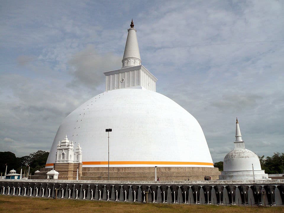 Somawathiya Stupa