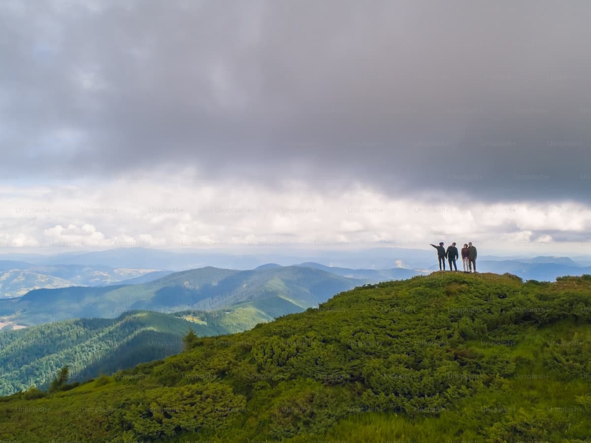 Knuckles Mountain Range Trek
